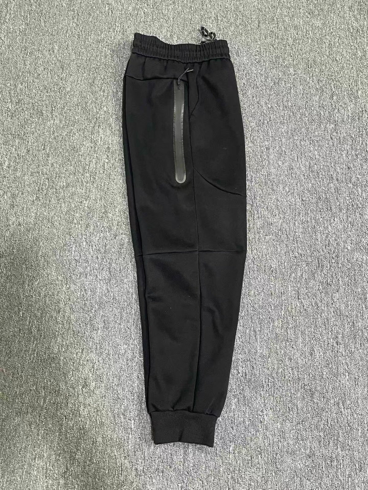 NIKE TECH FLEECE CONJUNTO