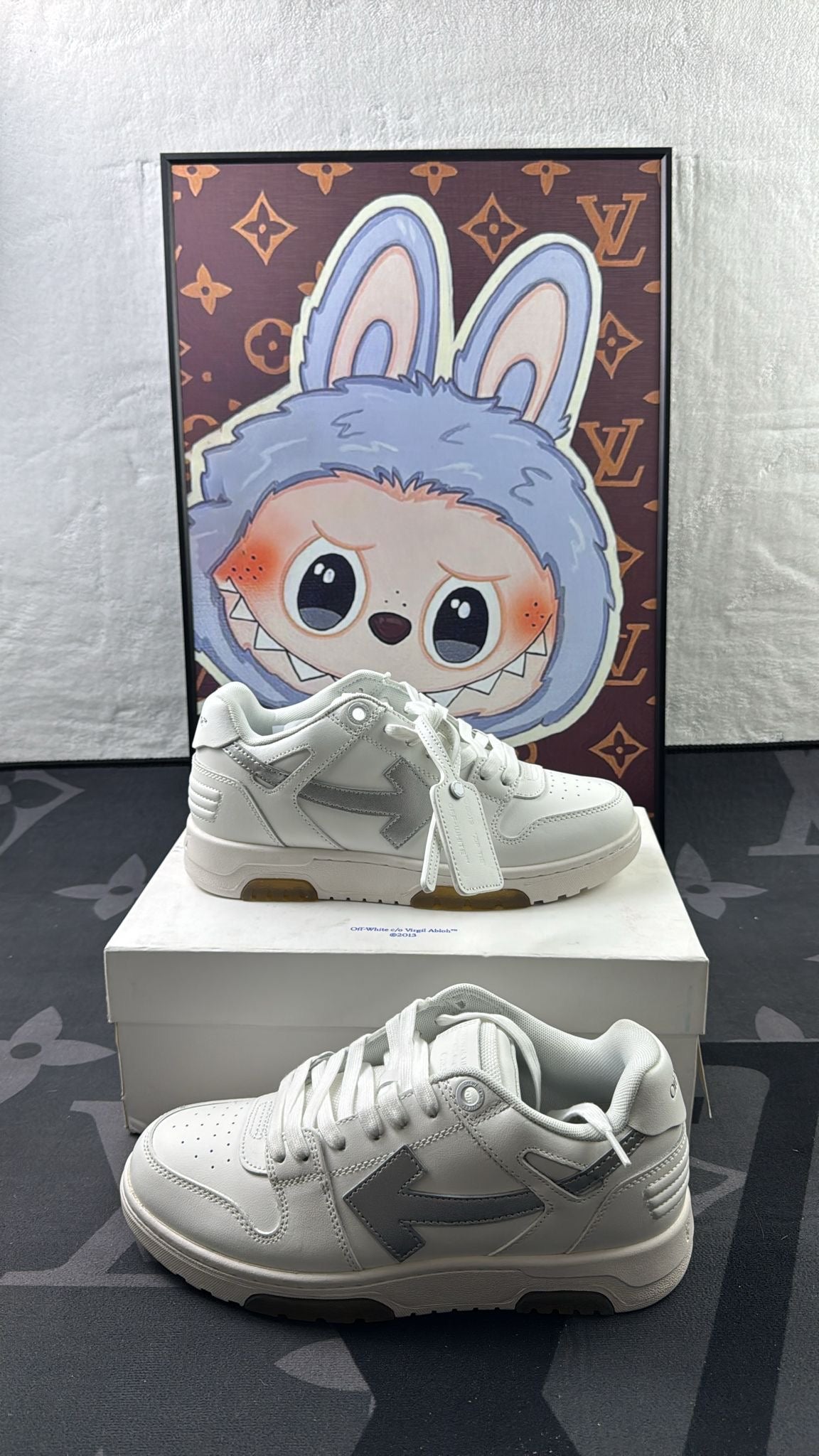 Off-White Wmns Out of Office 'Black White' 2023